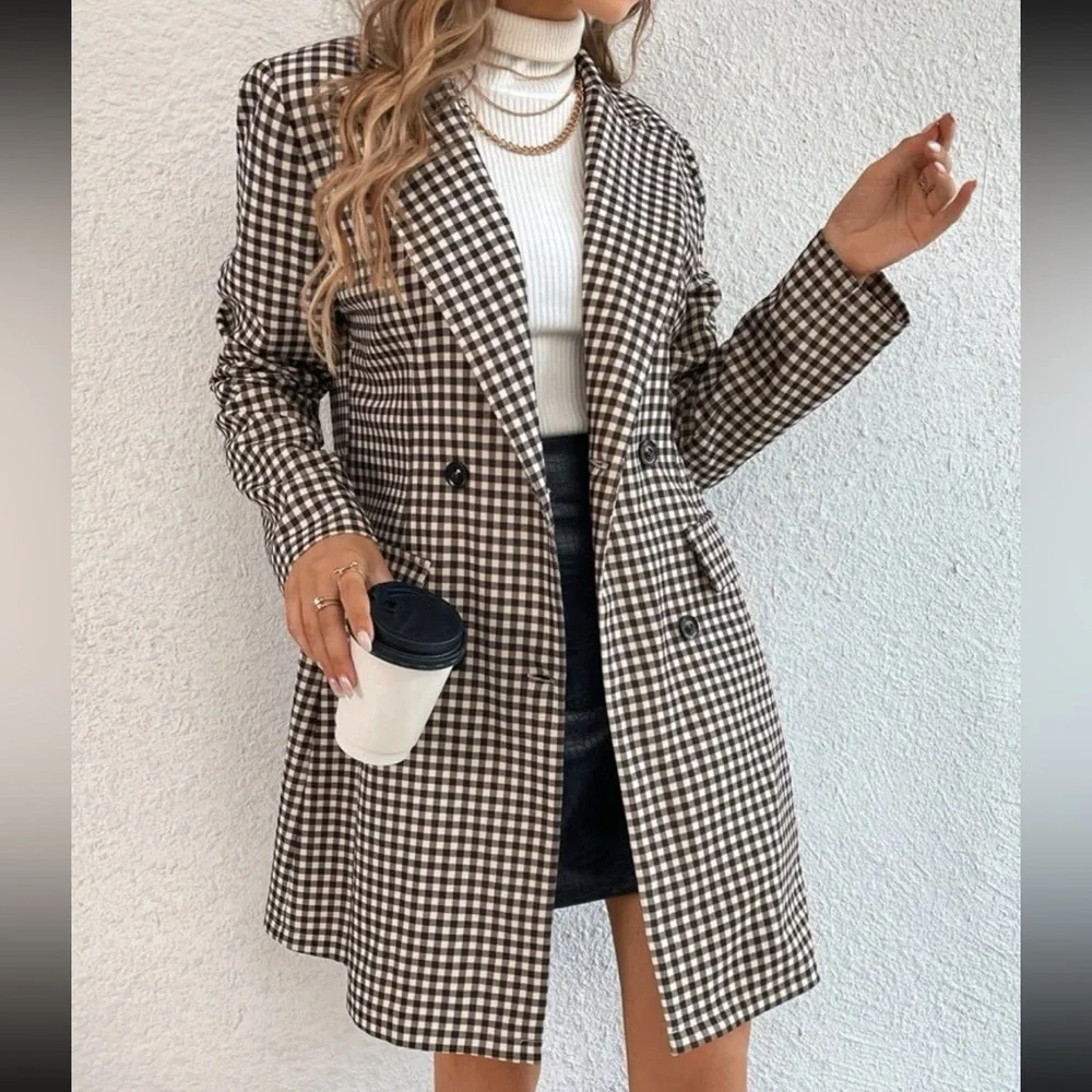 Classic plaid button down blazer jacket